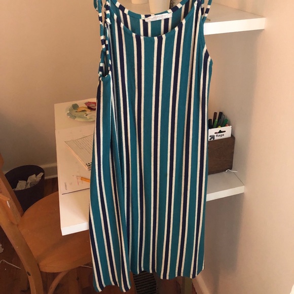 Zara green and white super comfy dress - Picture 2 of 6